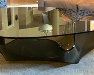 Contemporary Freeform Molded Glass Coffee Table 16x60x51in HxWxD 19503