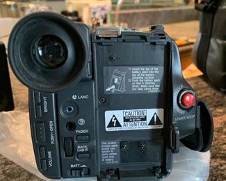 Sony CCD-TRV32 Video Camera Recorder 19674