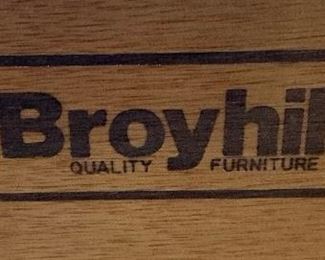 2pc Broyhill Fontana Knotty Pine 3 Drawer Nightstands PAIR	30.75x30x18in	HxWxD