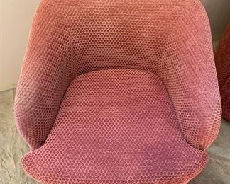 2pc Barrel Swivel Chairs PAIR	32x32x31in	HxWxD