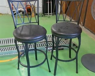 Black & wood bar stool swivel chairs (pair)	18x22x45	HxWxD