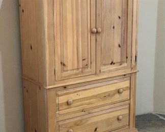 Broyhill Fontana Knotty Pine Wardrobe Dresser Armoire	63x42x20in	HxWxD