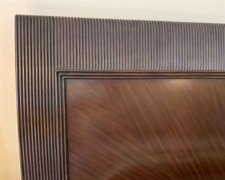  King Dark Wood Sleigh Bed	60x82x94in	HxWxD