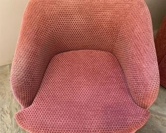 2pc Barrel Swivel Chairs PAIR	32x32x31in	HxWxD