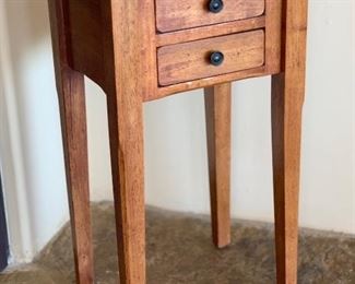  Small Accent table Plant Stand	29x17x14in	HxWxD