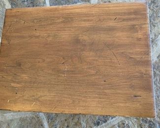 Rustic Carved Wood Side Table	26x24x33in	HxWxD