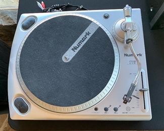 Numark TTUSB Turntable	