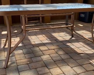 Aluminum Patio Table w/ 4 Chairs	Table: 28x38.5x60.5in long    chair 38x24x28	HxWxD