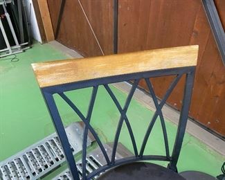 Black & wood bar stool swivel chairs (pair)	18x22x45	HxWxD