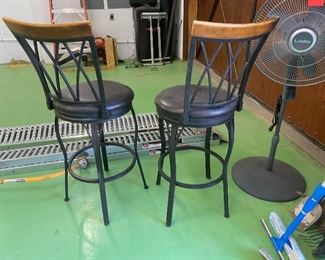 Black & wood bar stool swivel chairs (pair)	18x22x45	HxWxD
