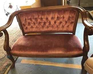 Nice Vtg Velvet Settee