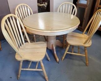 Vtg Maple Pedestal Table Chairs