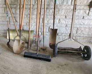 Vtg Tools Push Mower