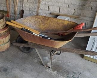 Wheelbarrow Tools