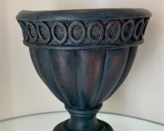 Item 373:  Planter:  $14