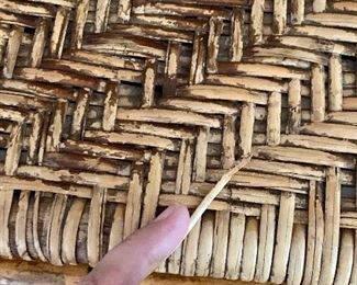 detail - a few issues here with the weaving