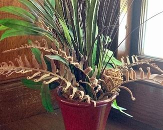 Item 190:  Faux topiary in maroon pot - 6":  $12