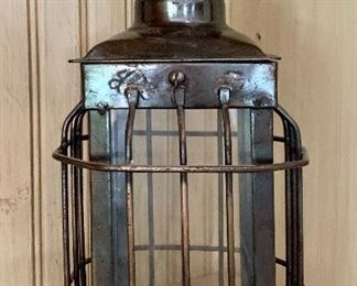 Item 248:  Lantern - 12":  $16.00