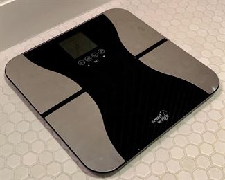 Item 361:  Smart Weigh scale:  $24.00