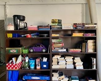 We have much more than we are photographing ! Games, furniture, books (great ones) and so much more! Make an appointment now!