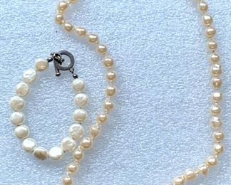 Pretty pearl necklace and bracelet: $35