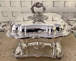 Gorgeous Silverplate Warmer/Serving Chafing Dish