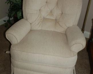 Lane Cream colored Swivel Rocker Recliner