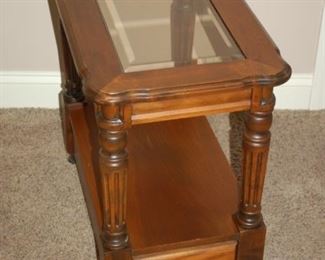 Small Wood and glass end table with drawer