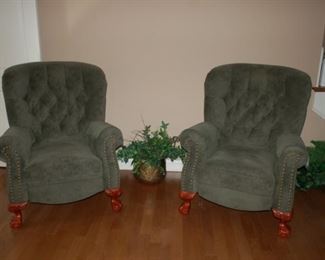 Picture of both chairs