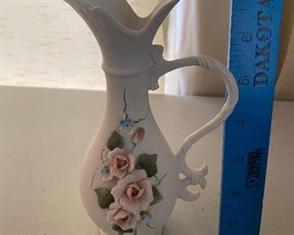 Lefton Vase $6.00
