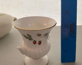 Wedgwood Small Vase $10.00