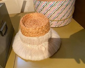 Hat Made in Italy $12.00