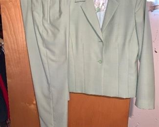 Pendleton Suit Size Small $25.00