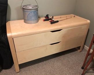 Low 2 drawer dresser