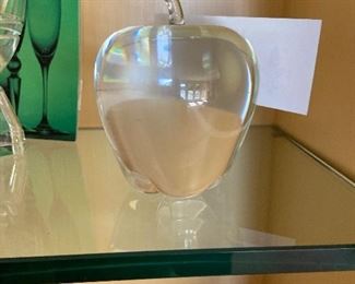 Steuben cannot verify crystal apple $350