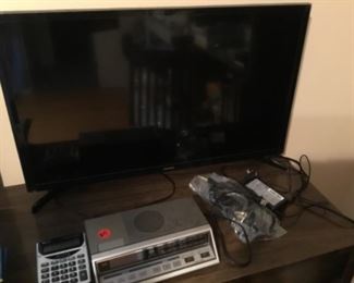 Samsung 32” flat screen television