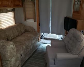 2002 Damon RV  WITH 46,000 MILES.A TRUE MUST SEE!! New tires and breaks!!