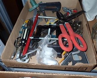 ASSORTED GARAGE ITEMS & TOOLS