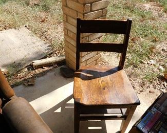 Oak library chairs, 4 of these