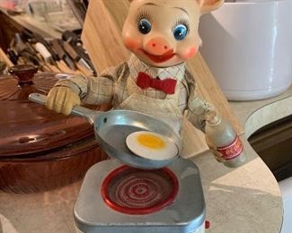 Vintage Piggy Cook