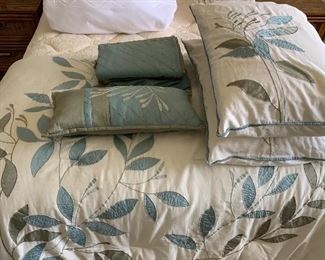 Full Size Bedding Set