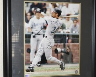 Luis Gonzalez signed photo with Certificate of authenticity