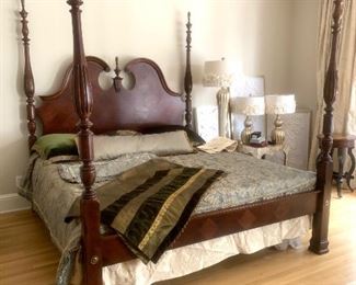 Four poster king size bed