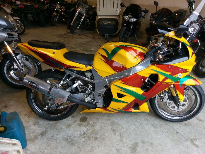 Biker Boyz leader Kid (Derek Luke) bike in the movie from 2003, "Biker Boyz".  2001 Suzuki GSX-750R with 3,084 miles, comes with title.  Bike has reserve and any bid can be rejected by seller.  Bike has been modified with Suzuki 1000 forks for stunts and stability.  Renowned stunt man Jason Britton performed all stunts.  Bike is sold AS_IS.