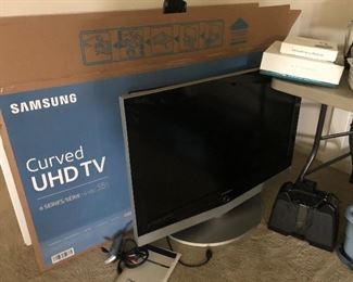  Samsung Curved UHD TV