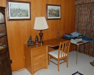 Thomasville desk, Hunting prints, there are 8 total