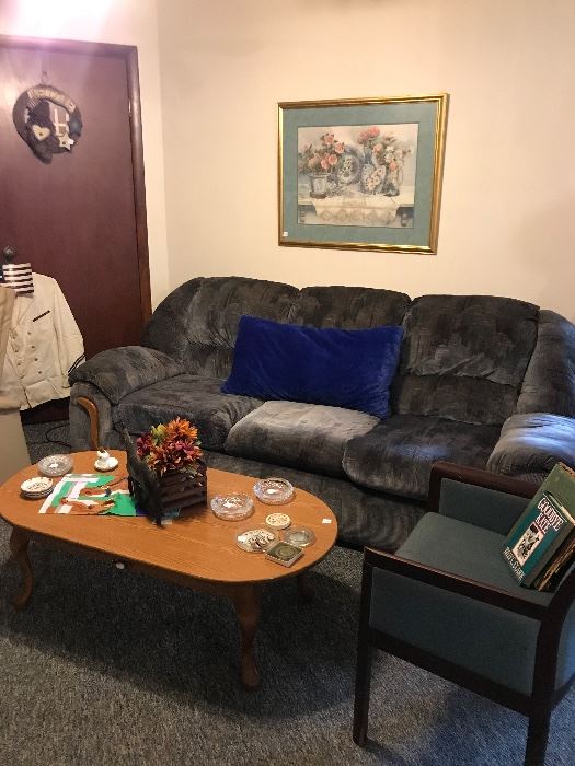 Living Estate Sale by The Junque Ladies starts on 9/4/2020