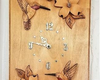 Wooden hummingbird clock