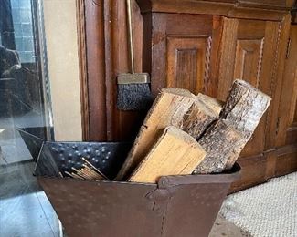 Metal fireplace wood bin/ash bucket