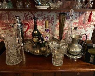 Cut glass, bar items